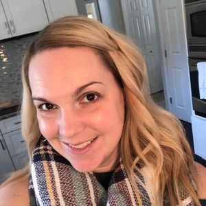 Meet your Posher, Robyn